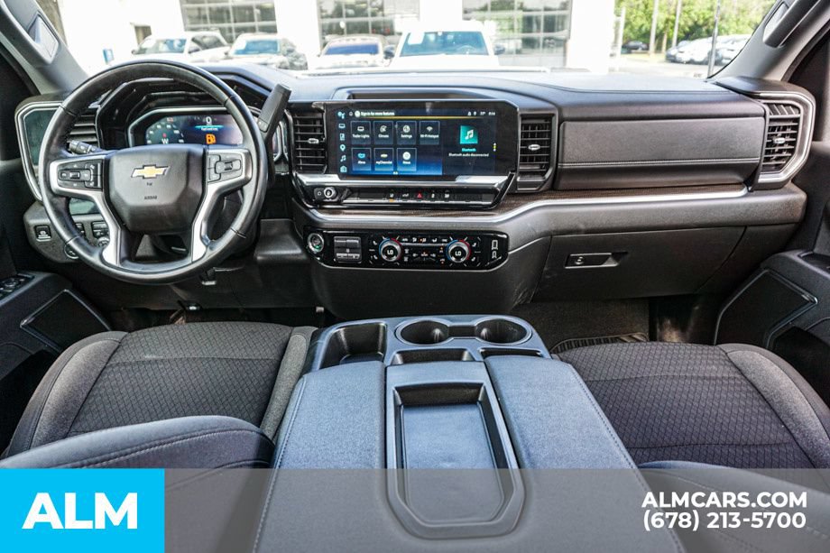 Used 2025 Chevrolet Silverado 2500 LT w/ Convenience Package AWD/4WD image 24