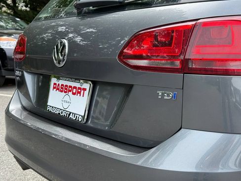 Used 2015 Volkswagen Golf TDI S FWD image 9