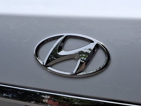 Used 2015 Hyundai Equus Signature RWD image 30