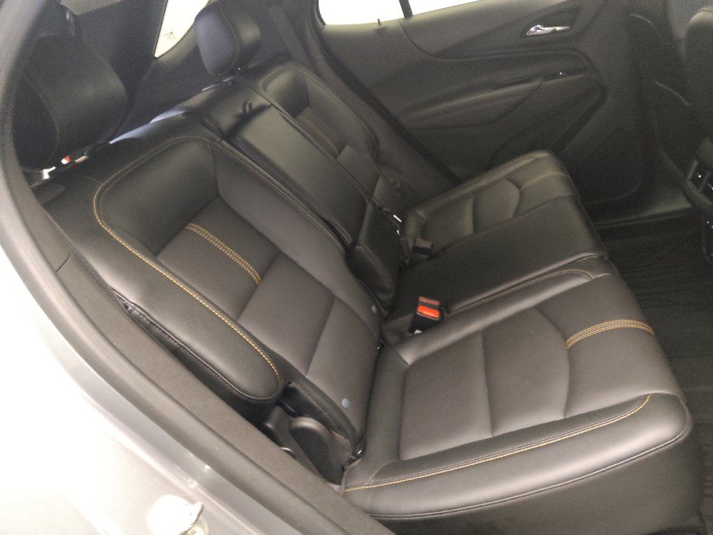 Used 2023 Chevrolet Equinox Premier AWD/4WD image 19
