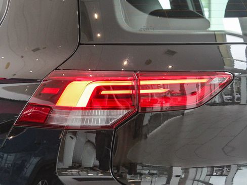 New 2026 Volkswagen Golf AWD/4WD image 9