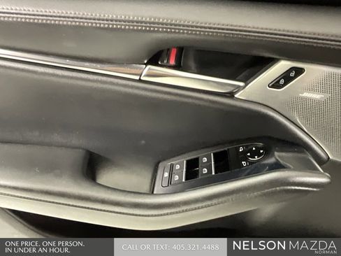 Used 2022 MAZDA MAZDA3 s image 21