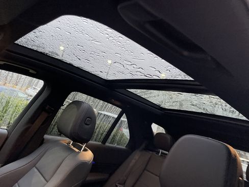 Certified 2025 Mercedes-Benz GLE 450 4MATIC image 21