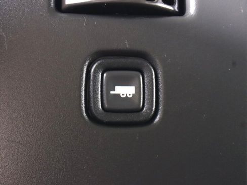 Used 2020 Chevrolet Express 3500 w/ Driver Convenience Package RWD image 22