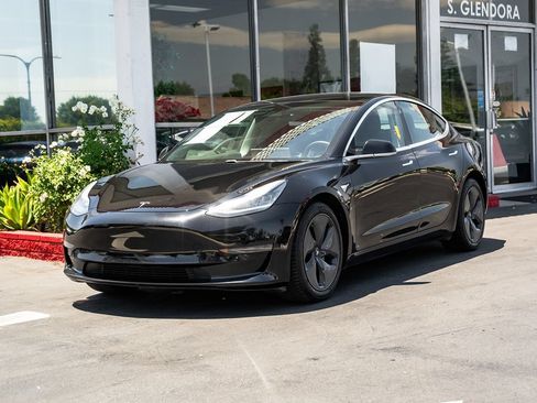 Used 2020 Tesla Model 3 Standard Range Plus RWD image 1