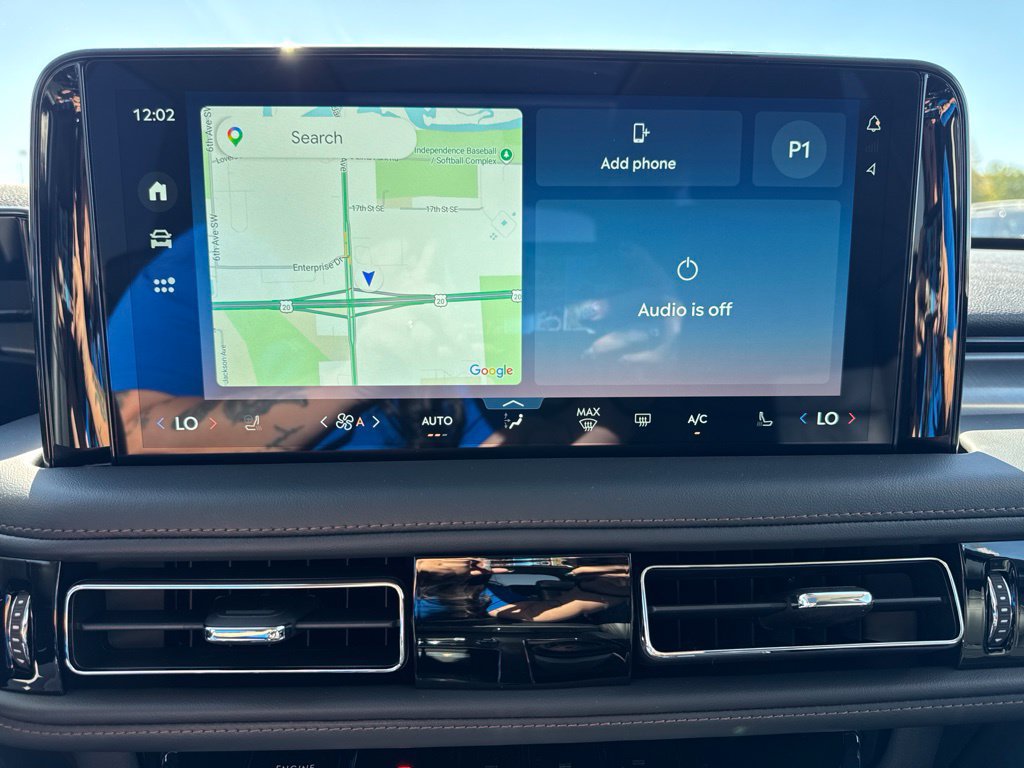 New 2027 Lincoln Aviator AWD image 3