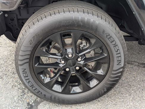 Used 2021 Jeep Wrangler Unlimited Sahara AWD/4WD image 30