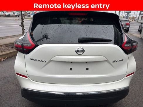 Used 2019 Nissan Murano SV image 3