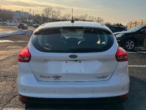 Used 2015 Ford Focus Titanium image 8