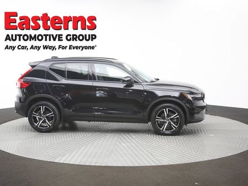 Used 2024 Volvo XC40 B5 Core AWD/4WD image 46