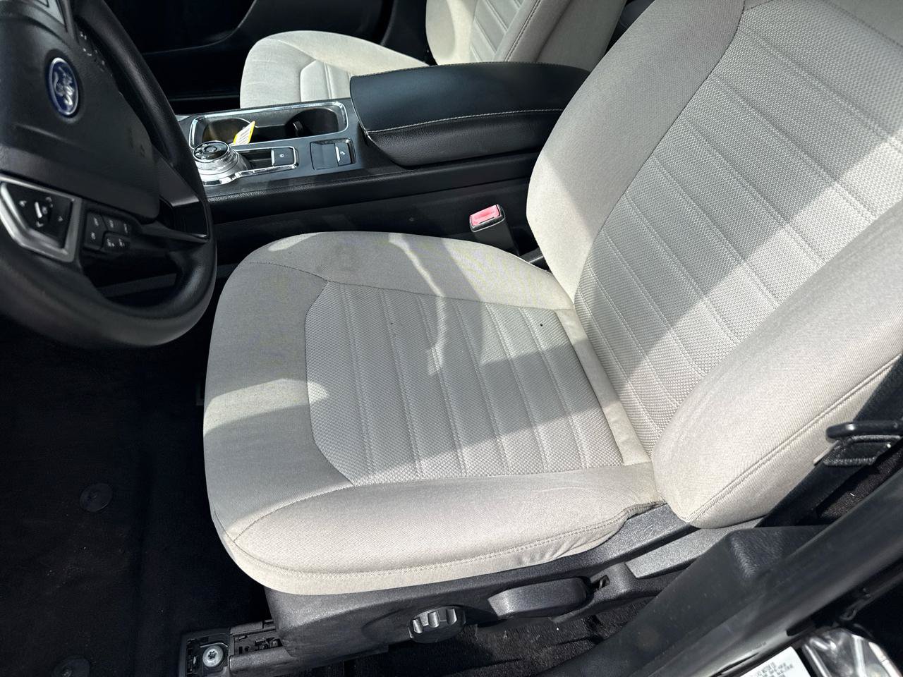 Used 2019 Ford Fusion S FWD image 10