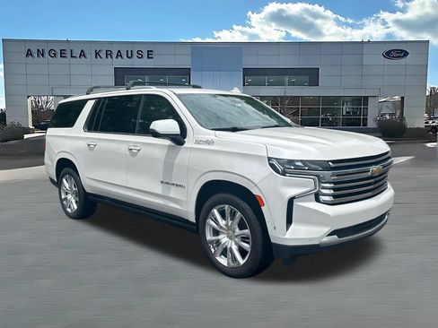 Used 2021 Chevrolet Suburban High Country w/ Premium Package AWD/4WD image 1