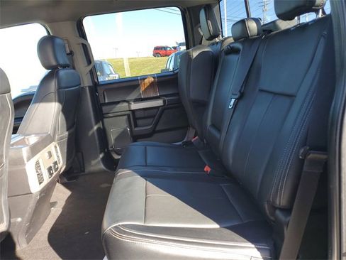 Used 2019 Ford F150 Lariat image 27