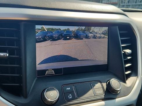 Certified 2020 GMC Acadia SLT AWD/4WD image 19