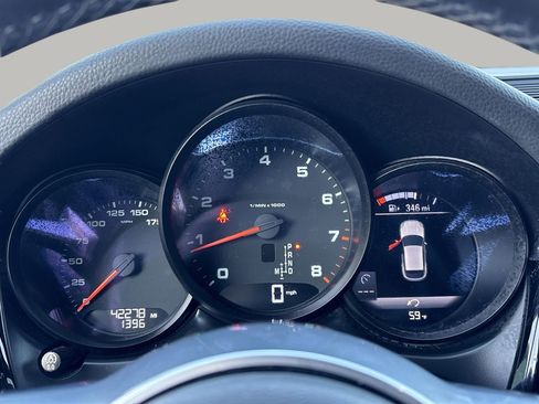 Used 2019 Porsche Macan image 23
