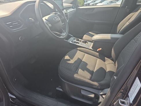 Used 2025 Ford Escape Active AWD/4WD image 4