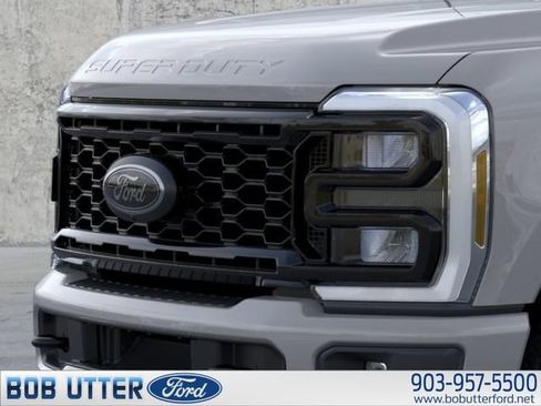 New 2026 Ford F350 Lariat w/ Black Appearance Package AWD/4WD image 17