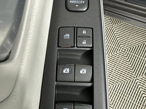 Used 2015 Toyota Camry LE FWD image 24