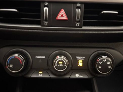 Certified 2023 Kia Forte LXS FWD image 18