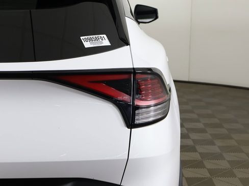 Used 2023 Kia Sportage EX image 16