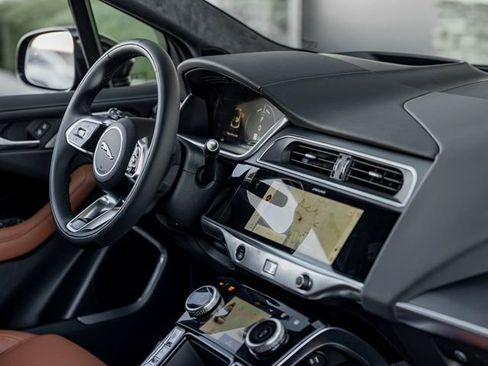 New 2024 Jaguar I-PACE R-Dynamic HSE AWD/4WD image 30