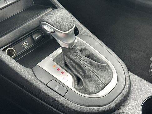 Used 2023 Kia Forte LXS w/ LXS Technology Package image 22