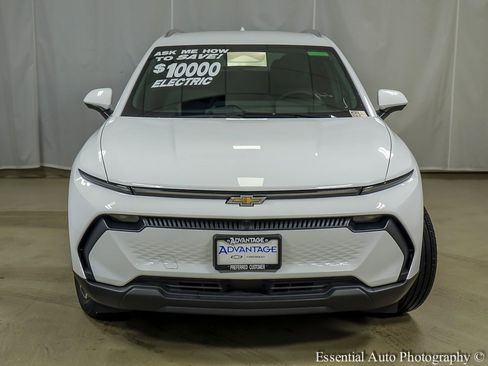 New 2026 Chevrolet Equinox EV LT image 5