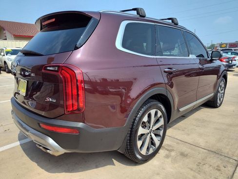 Used 2020 Kia Telluride S w/ S 8 Passenger Seating Package FWD image 4