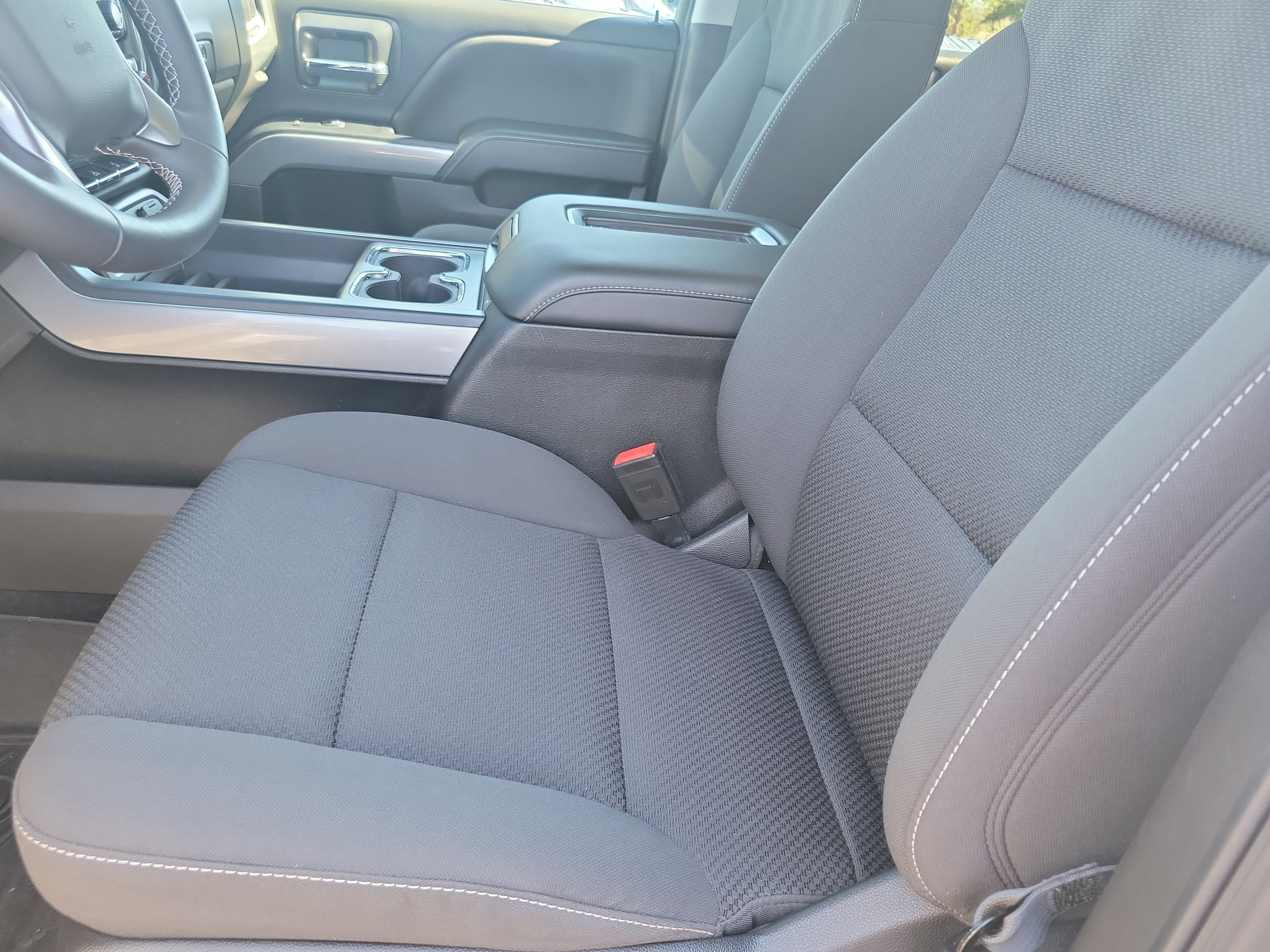 Used 2018 Chevrolet Silverado 1500 LT w/ All Star Edition AWD/4WD image 19