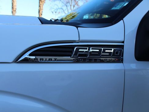 Used 2015 Ford F350 Lariat w/ Lariat Ultimate Package image 13