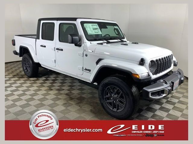 New 2026 Jeep Gladiator Sport AWD/4WD image 1