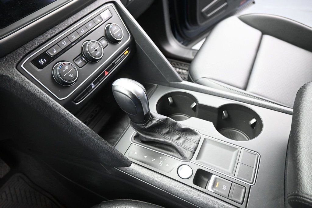 Used 2020 Volkswagen Atlas SE FWD image 17