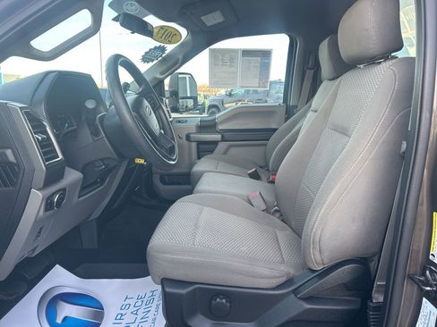 Used 2017 Ford F350 XLT image 14