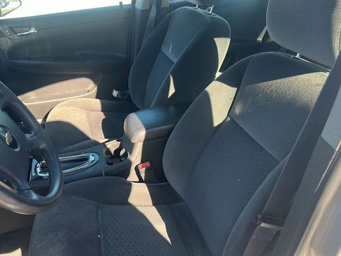 Used 2015 Chevrolet Impala LT image 13