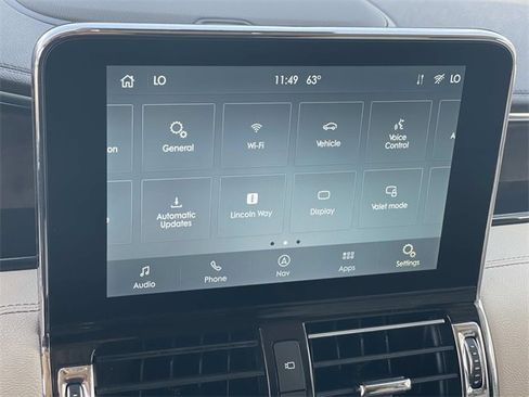 Used 2021 Lincoln Navigator Reserve image 13