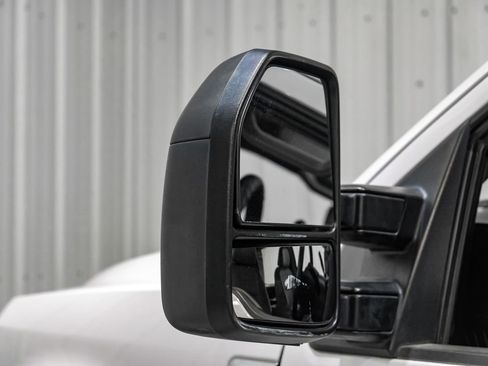 Used 2021 Ford F550 4x4 Crew Cab Super Duty w/ Power Equipment Group image 37