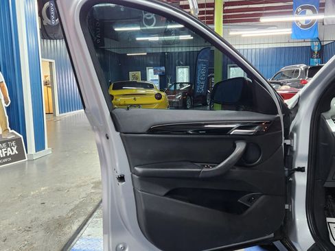 Used 2016 BMW X1 xDrive28i w/ Driver Assistance Package image 7