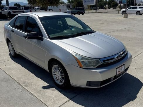 Used 2011 Ford Focus SE FWD image 16