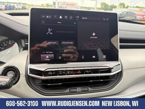 Used 2025 Jeep Compass Limited AWD/4WD image 18