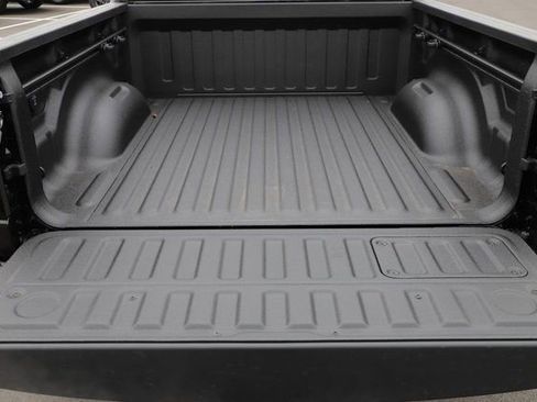 New 2026 RAM 1500 Laramie w/ Night Edition AWD/4WD image 9