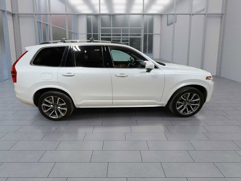 Used 2019 Volvo XC90 T6 Momentum image 9