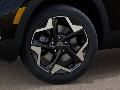 New 2025 Kia Seltos EX image 9