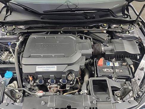 Certified 2017 Honda Accord Touring image 15