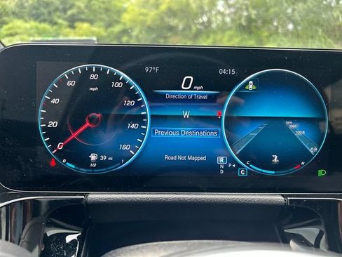 Used 2022 Mercedes-Benz GLA 250 4MATIC image 32