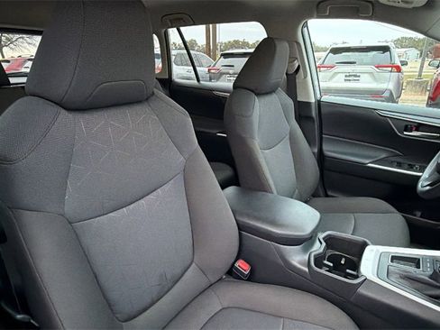 Certified 2025 Toyota RAV4 XLE image 46