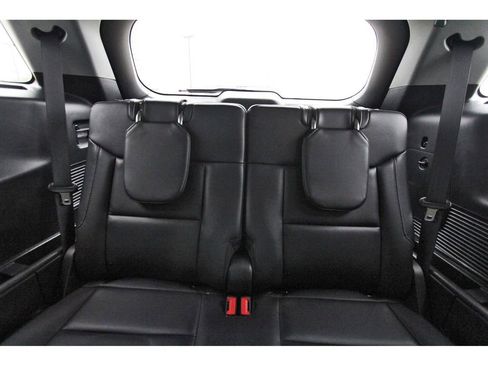 Used 2023 Ford Explorer XLT w/ Equipment Group 202A image 15