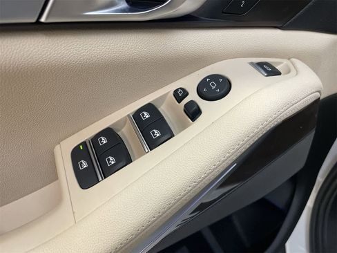 Used 2021 BMW X5 sDrive40i w/ Premium Package image 18