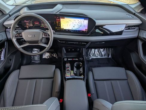 New 2025 Audi Q6 e-tron Premium Plus image 5