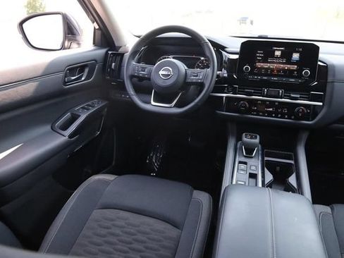 Certified 2025 Nissan Pathfinder SV w/ SV Premium Package FWD image 26