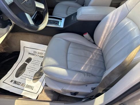 Used 2006 Chrysler 300 C image 17